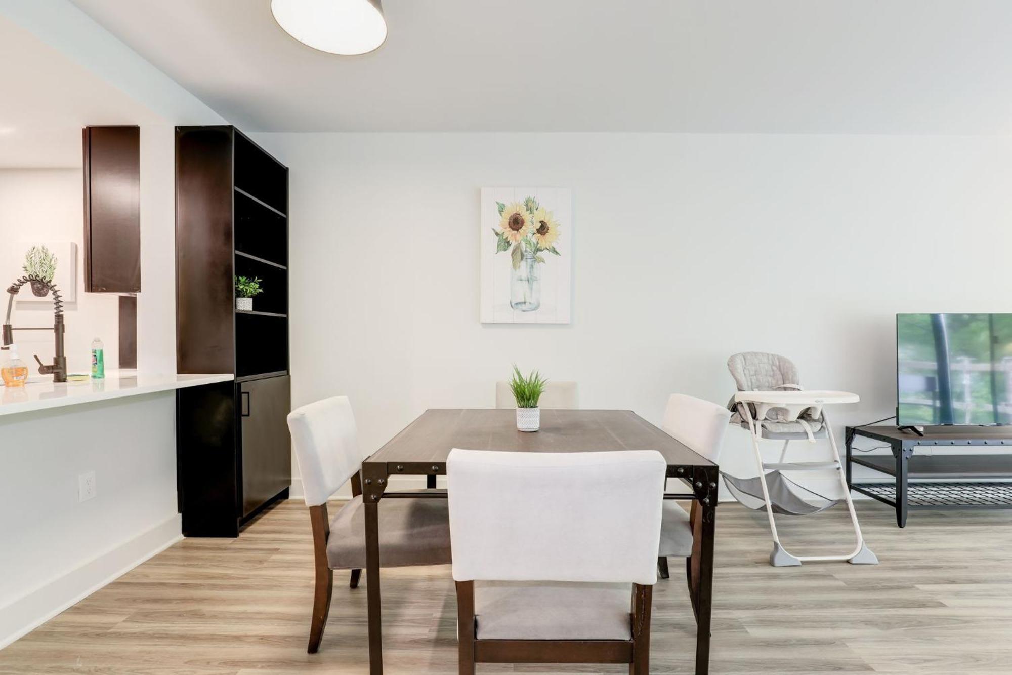ארלינגטון 2Br Executive Apartment With Spacious Layout מראה חיצוני תמונה
